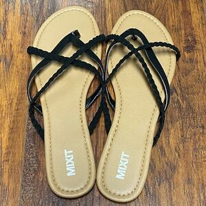 NWOT Black Mixit Women’s Flip Flops